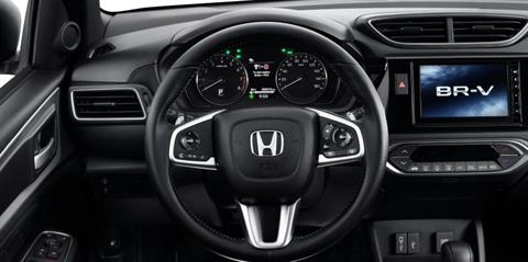 Bảng đồng hồ trung tâm tại đại lý Toyota Vinh
