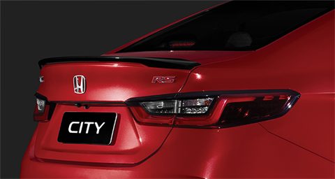 Cánh lướt gió tại đại lý Toyota Vinh