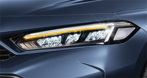 Cụm đèn pha LED  tại đại lý Toyota Vinh