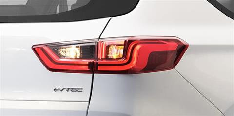 Dải đèn LED phía sau tại đại lý Toyota Vinh