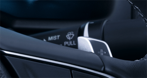 Lẫy chuyển số tại đại lý Toyota Vinh