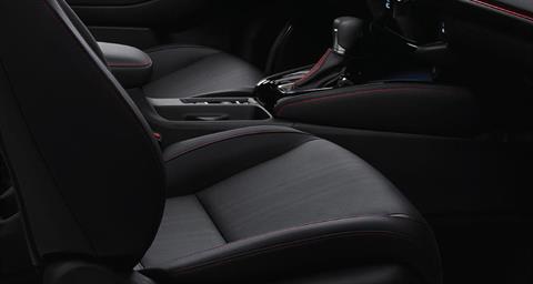 Nội thất bọc da  tại đại lý Toyota Vinh
