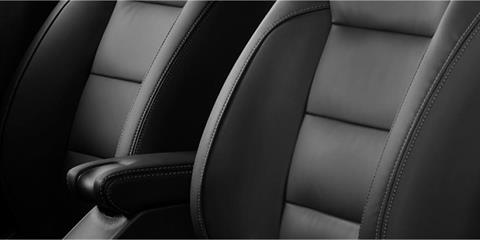Phủ da tại đại lý Toyota Vinh