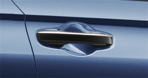Tay nắm cửa phía trước tại đại lý Toyota Vinh